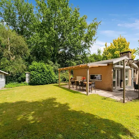 Quaint Holiday In With Garden Holiday home Voorthuizen