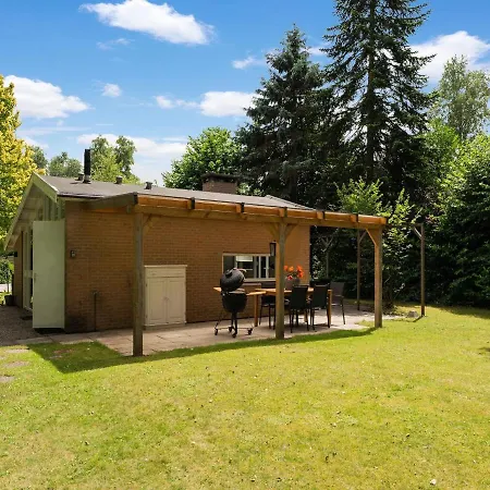 Quaint Holiday In With Garden *