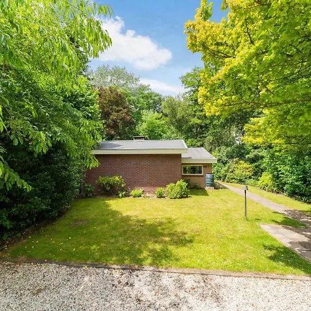 Holiday home Quaint Holiday In With Garden